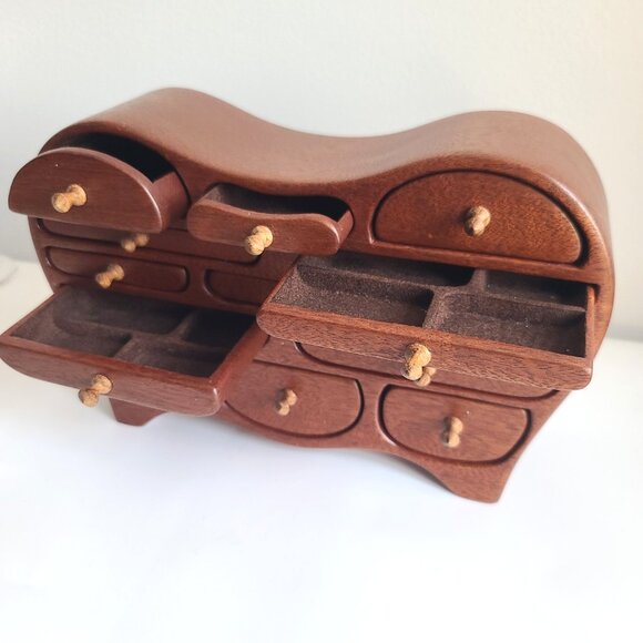Bill Hardy Handmade Mahogany Jewelry Box, Curved Dresser Miniature Chest 1990s - Picture 8 of 9